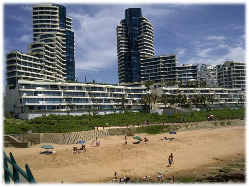 Beachfront Luxury @ Umhlanga Durban Exteriör bild